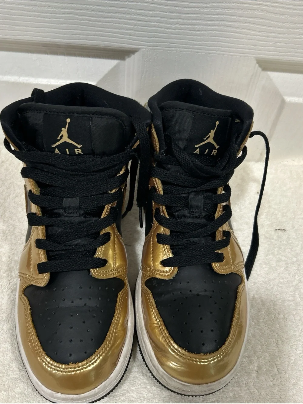 Jordan Kids Metallic Gold & Black Mid-Top Sneakers